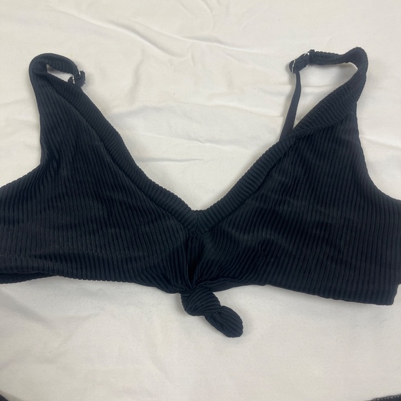 Frankies Bikini Women’s Bikini Set Top Sz Small Bottom Sz Large Black Summer - Picture 4 of 8